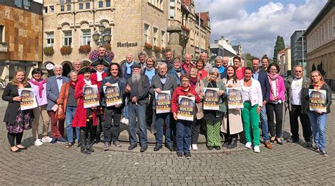 Kultureller Vollrausch Wird Angestrebt Ber K Nstler Bei Lange