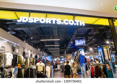 231 Jd sports sign Images, Stock Photos & Vectors | Shutterstock