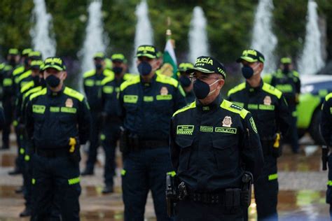 Inicia El Cambio De Uniforme De La Policía Nacional Habrá Capacitación En Derechos Humanos Para