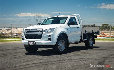 2022 Isuzu D Max Sx 19td Review Video Performancedrive