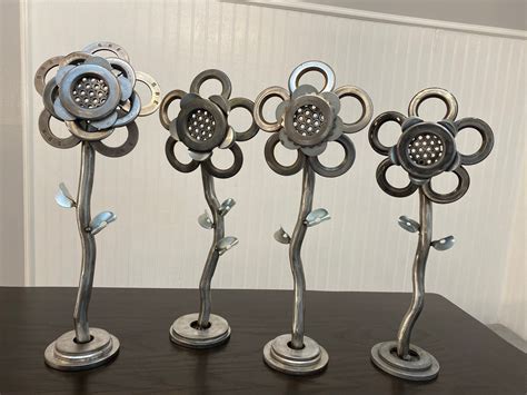 Upcycled Welded Metal Flower Art - Etsy