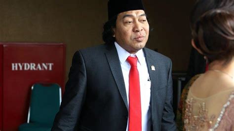 Tanggapan Komeng Usai Dilantik Jadi Anggota Dpd Ri Ngantuk Kelamaan