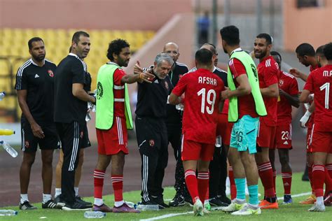 هاتريك كهربا وتألق بيرسي تاو الأهلي يكتسح القطن الكاميروني برباعية