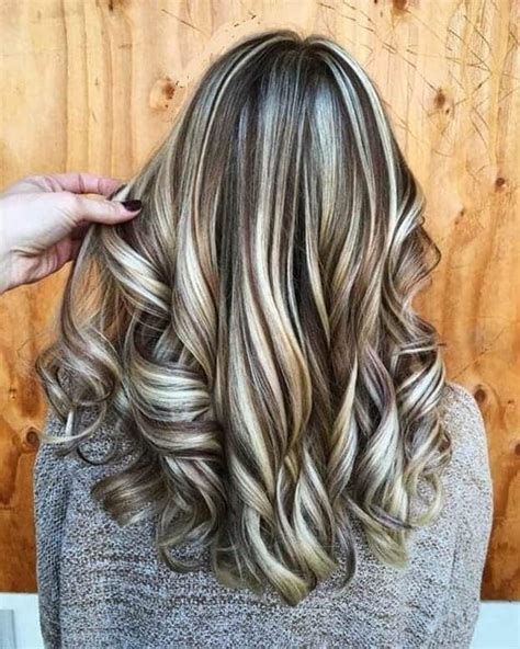 Fashionable Highlights Ideas For Long Hair To Flaunt