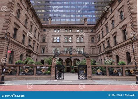 Lotte New York Palace Hotel In Midtown Manhattan Editorial Stock Photo