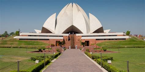 Lotus Temple / Baháʼí Temple Delhi - Timings, Entry Fee, Height, Ticket ...