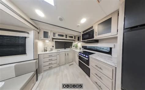 15 Best Front Kitchen Travel Trailers for 2025: All Sizes!