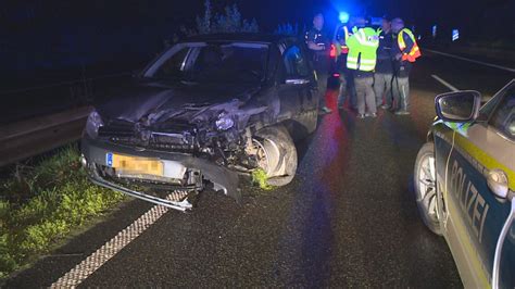 Verfolgungsjagd auf der A28 Ohne Licht mit 200 Sachen über Autobahn