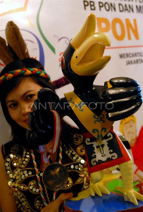 Maskot Pon Xvii Kaltim Antara Foto