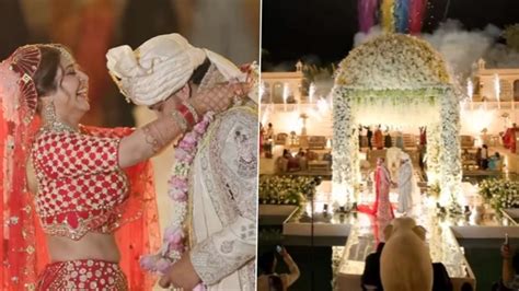 Sonarika Bhadoria Ties Knot With Vikas Parashar In Rajasthan Devon Ke