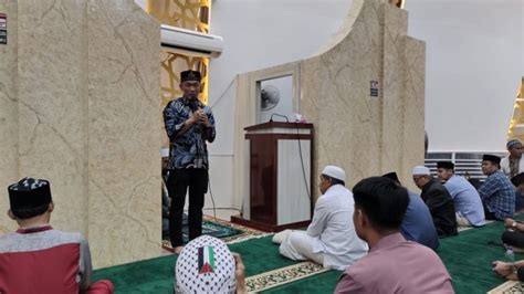 Sambut Idul Adha 1445 H PJ Gubernur Sulsel Prof Zudan Turut Takbir Di