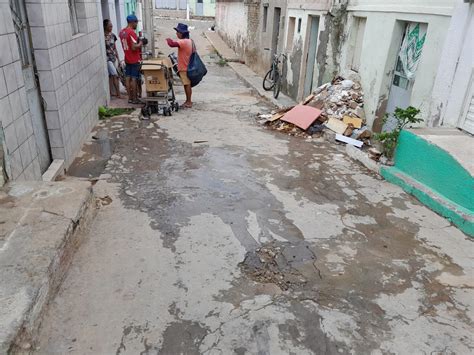 Moradores Reclamam De Esgoto Em Bairro Em St Farol De Not Cias