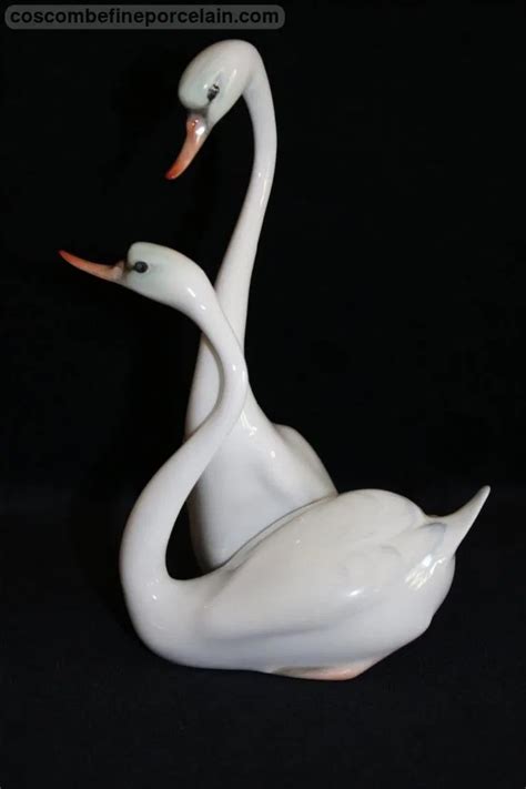 Herend White Swans Porcelain Painted With Natural Tints At Coscombe Uk