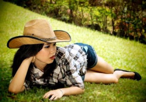 Lonely Cowgirl Female Westerns Models Hats Ranch Fun Outdoors