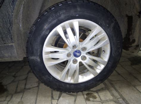 Зимние бублики) — Ford Focus Hatchback III, 1,6 л, 2011 года | просто ...