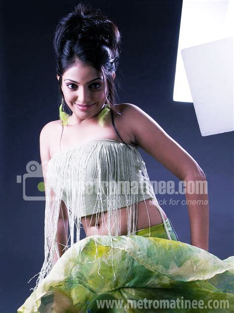 Mallu Actress Mythili Navel Hot Layerhairstyles Mallu Actress Mythili Navel Hot