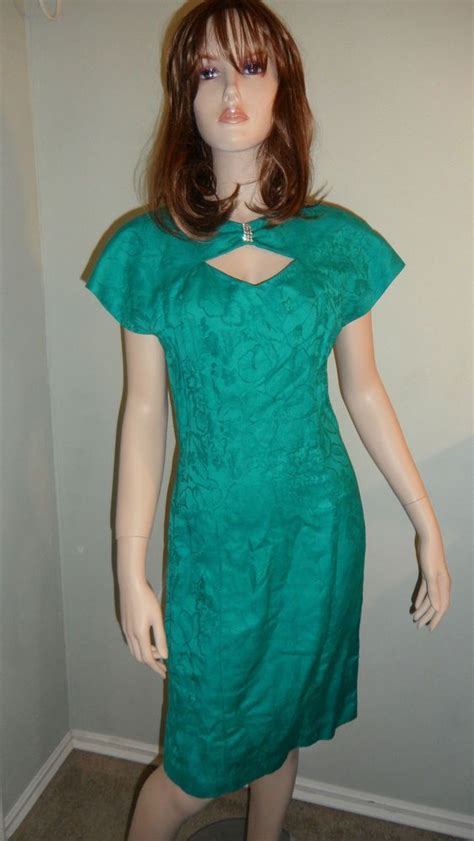 Green Jessica Howard Cap Sleeves Unusal Front And Back Dress Knee