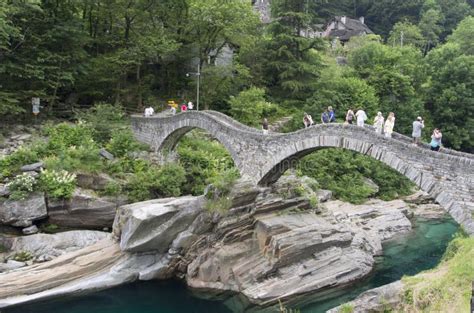 Lavertezzo Bridge stock image. Image of ticino, verzasca - 25552793