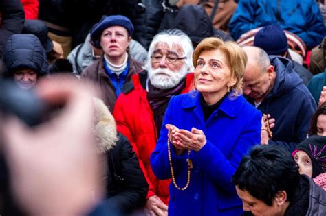 Cultura Católica Mensaje de la Virgen María Reina de la Paz del 2 de