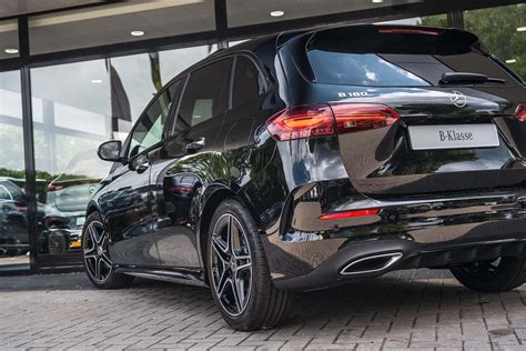 Mercedes Benz B Klasse 180 AMG Line Facelift 2023 Panorama