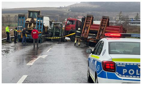 Accident Ntre Un Tractor I Un Camion Pe Drumul Na Ional N