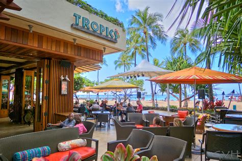 Tropics Bar And Grill At Hilton Hawaiian Village Go Visit Hawaii Flickr