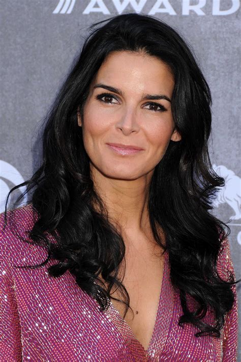 Angie Harmon