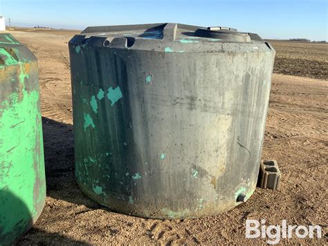Snyder Poly Tank | Agriculture | BigIron 