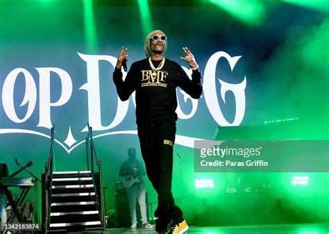 Snoop Dogg Concert Photos and Premium High Res Pictures - Getty Images