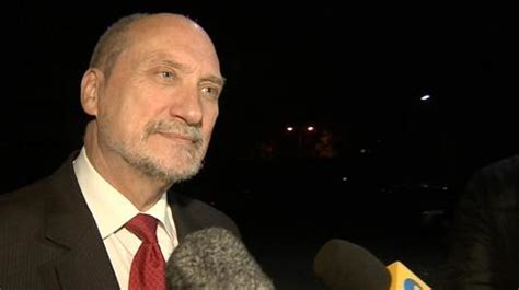 Macierewicz Zapowiada Ujawnienie Aneksu Do Raportu Z Likwidacji WSI TVN24