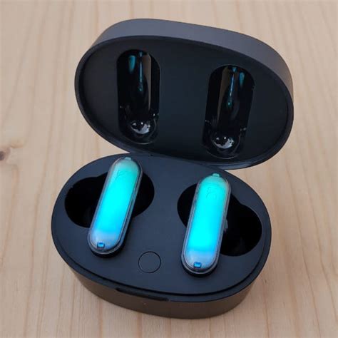 HHOGene GPods Review New Earbuds With RGB LED Lights