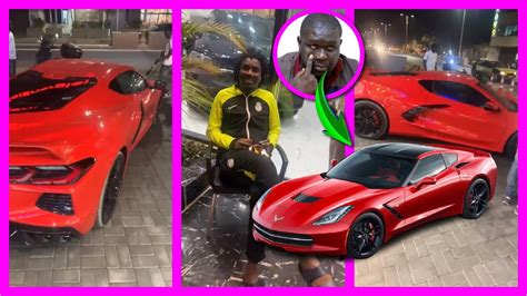 Wally Seck nous dévoile sa toute nouvelle voiture de luxe devant Griff