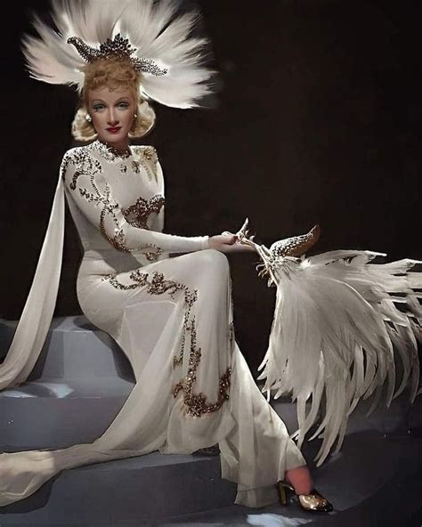Marlene Dietrich Classic Hollywood Glamour Hollywood Costume
