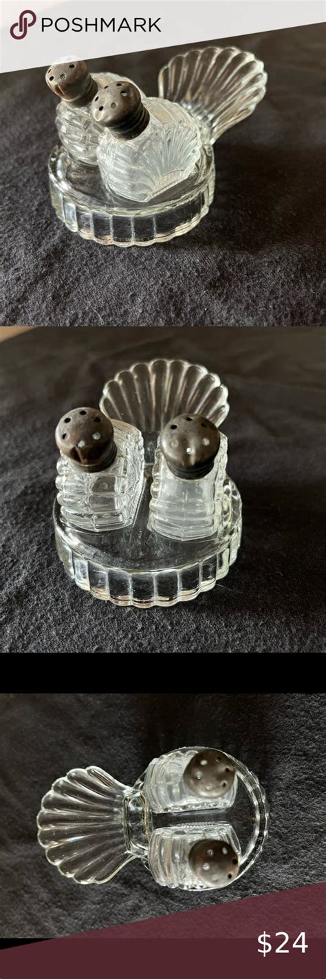 Antique Vintage Salt And Pepper Shaker Set Fantail Clam Shell Turkey