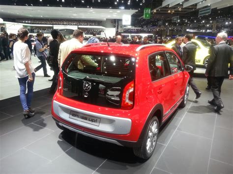 geneva  vw unveils cross
