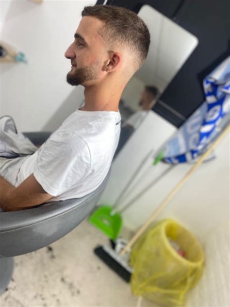 Kavanu Nadav Plaut Barber Shop