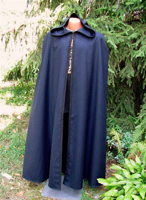 Hooded Cloak Drawing Reference - Medieval Cloak For Men Wool Hooded Cape Long Renaissance Cape ...