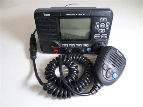 Icom Ic M Submersible Marine Vhf Radio W Hm Fist Mic Fully