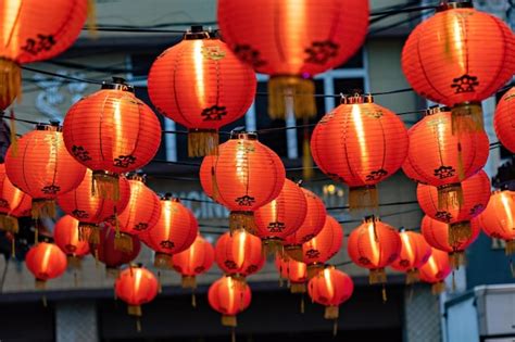 Lanternas Chinesas Tradicionais Vermelhas Na Rua Dos Caf S Melaka