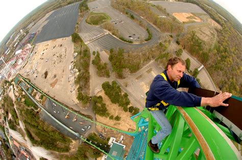 kingda ka breaks speed  height records    motors
