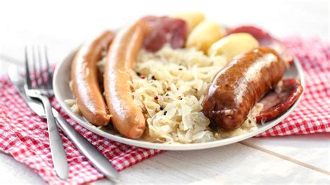 Recette La Choucroute Garnie Lalsacienne Dite La Strasbourgeoise