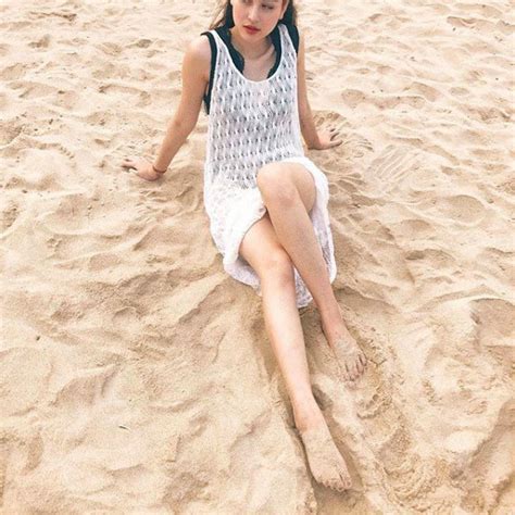 Mới chớm Hè hot girl Việt đã tưng bừng khoe ảnh diện đồ bơi nóng bỏng
