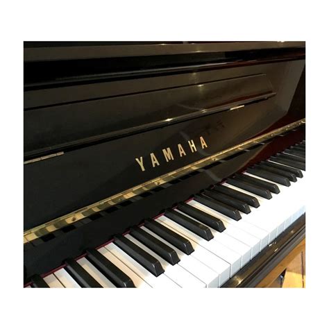 Piano Droit Yamaha P116 Noir Brillant 116cm