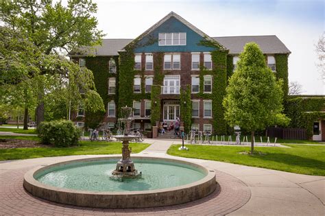 Traditional Residence Halls | Campus Life | Goshen College