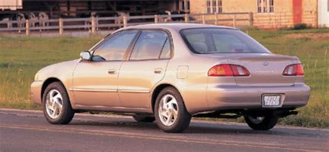 1998 Toyota Corolla Le First Test Motor Trend Magazine