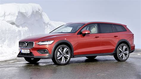 2025 Volvo V60 Cross Country Roby Vinnie