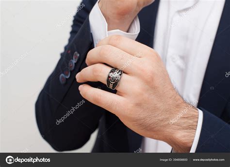 Man Wear Ring Which Finger Tranet Biologia Ufrj Br