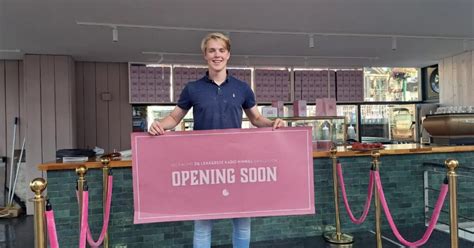Olivier 19 Opent Koekjeswinkel Op Leidse Beestenmarkt Leiden Adnl