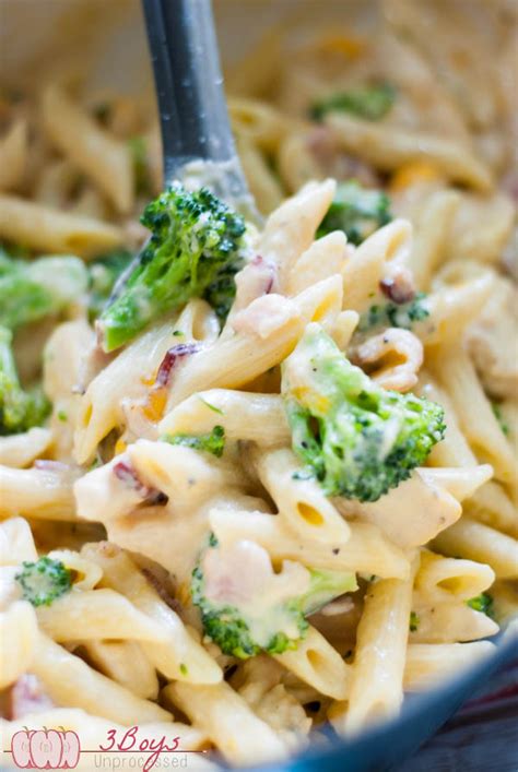 Creamy Chicken And Broccoli Pasta Bake