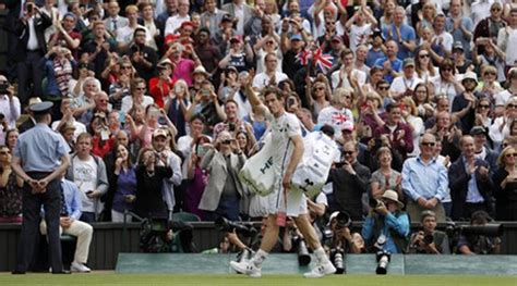 Wimbledon 2016: Regal Andy Murray hurries into round three | Tennis ...